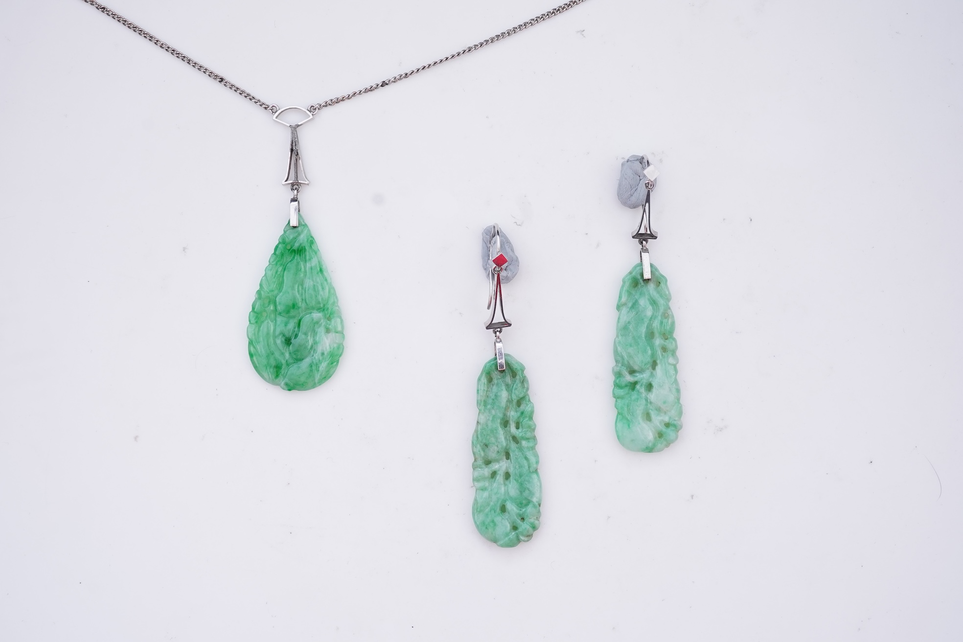 A jadeite demi-parure, 1920s